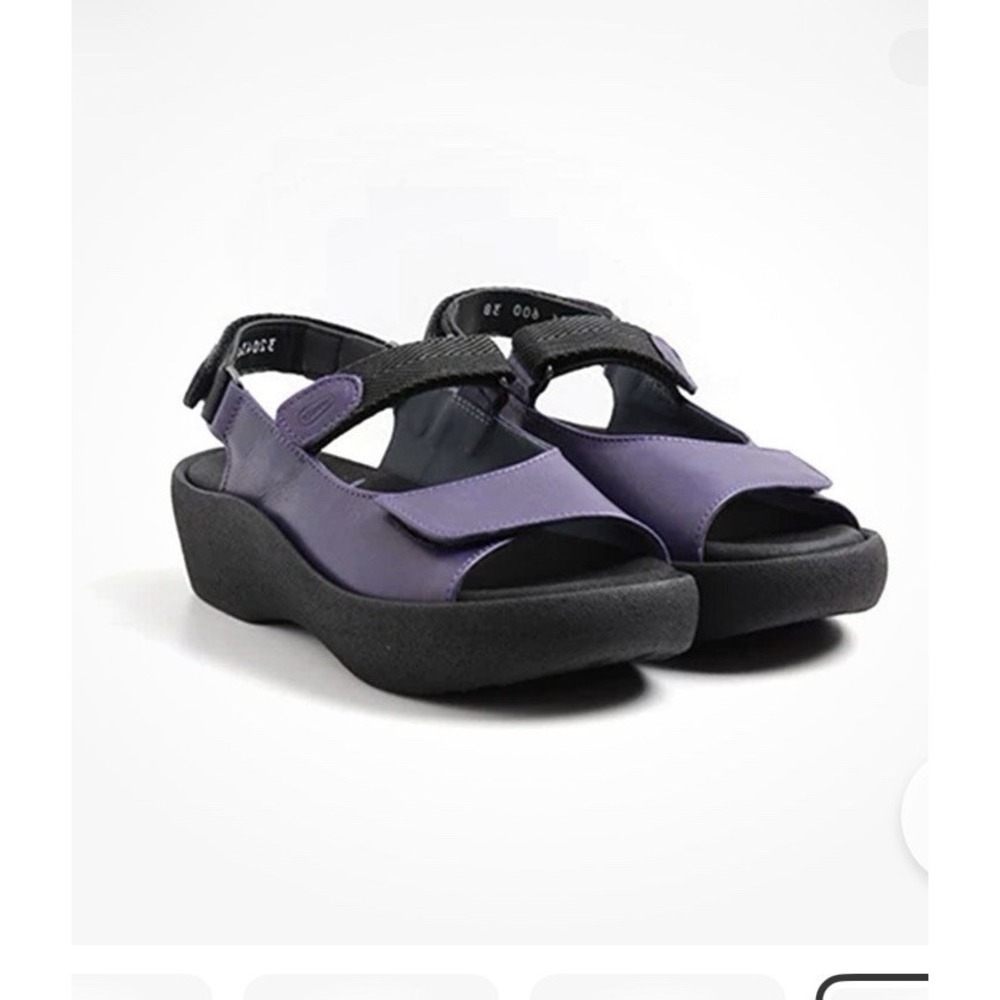Wolky Jewel Purple Walking Sandal 40 9.5 Adjustable Strap Leather Likenew